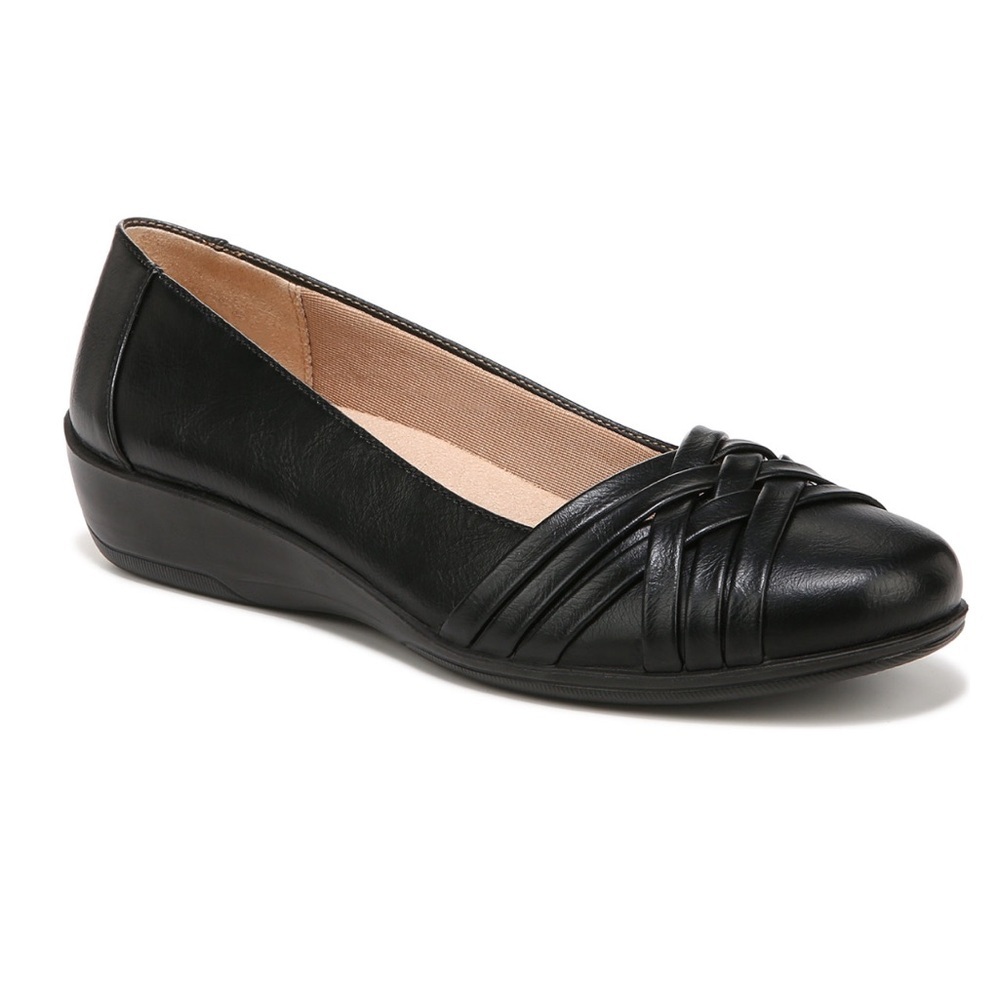 LifeStride Women's Incredible Slip On Ballet Flats- Size 7M